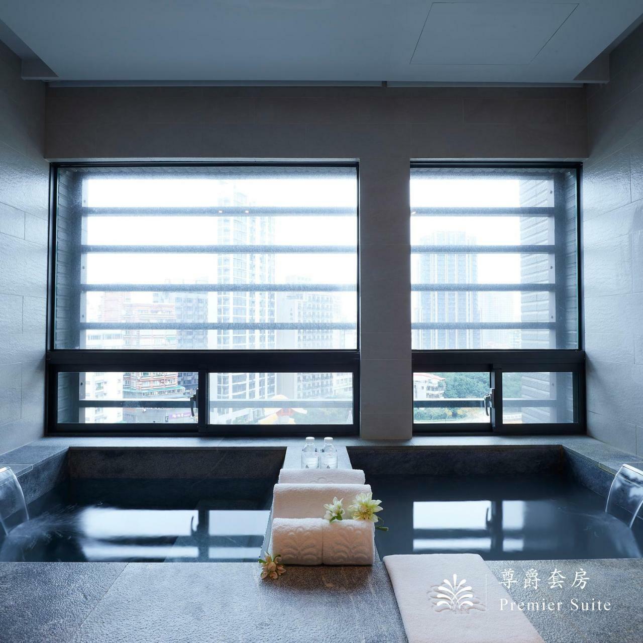 ホテル ロイヤル 北投 台北市 エクステリア 写真
